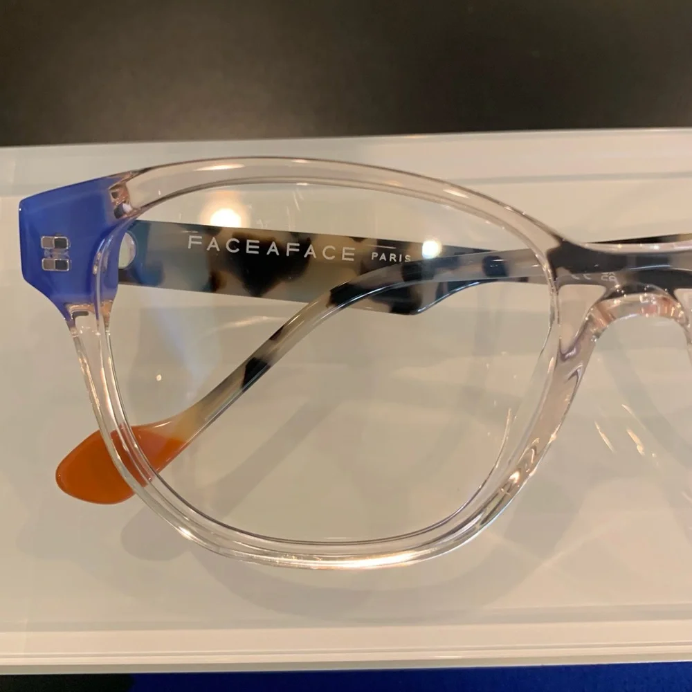 FACE A FACE BLAKE 2. Col 0032 Crystal/ Blonde Tortoise. 53mm Cateye Glasses